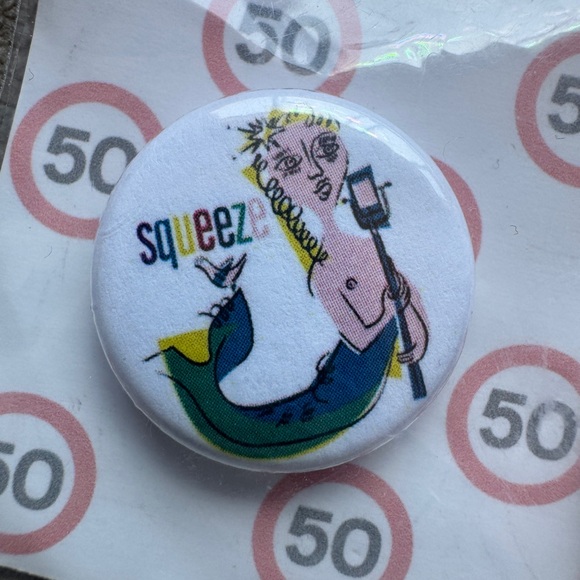 Squeeze Button Pin Set - Picture 2 of 3